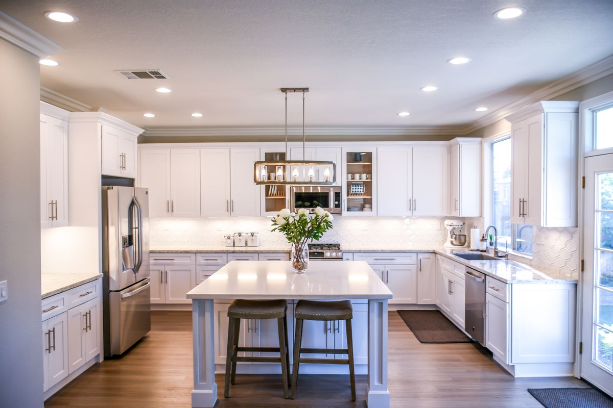 Kitchen Cabinet, Doors, Metal TwoPak Painting